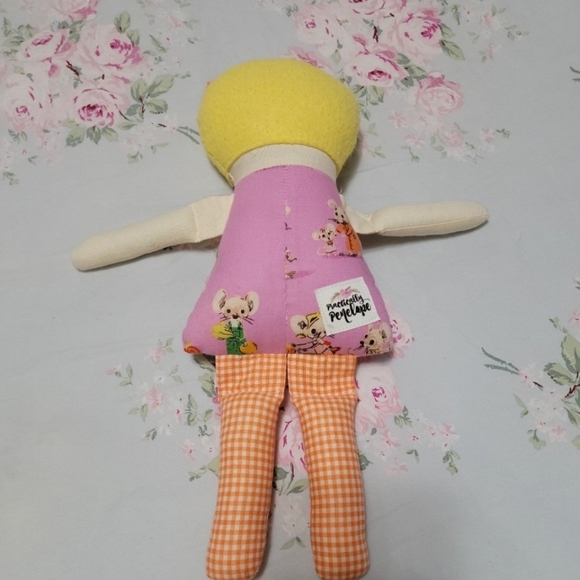 Practically Penelope doll - Picture 6 of 7